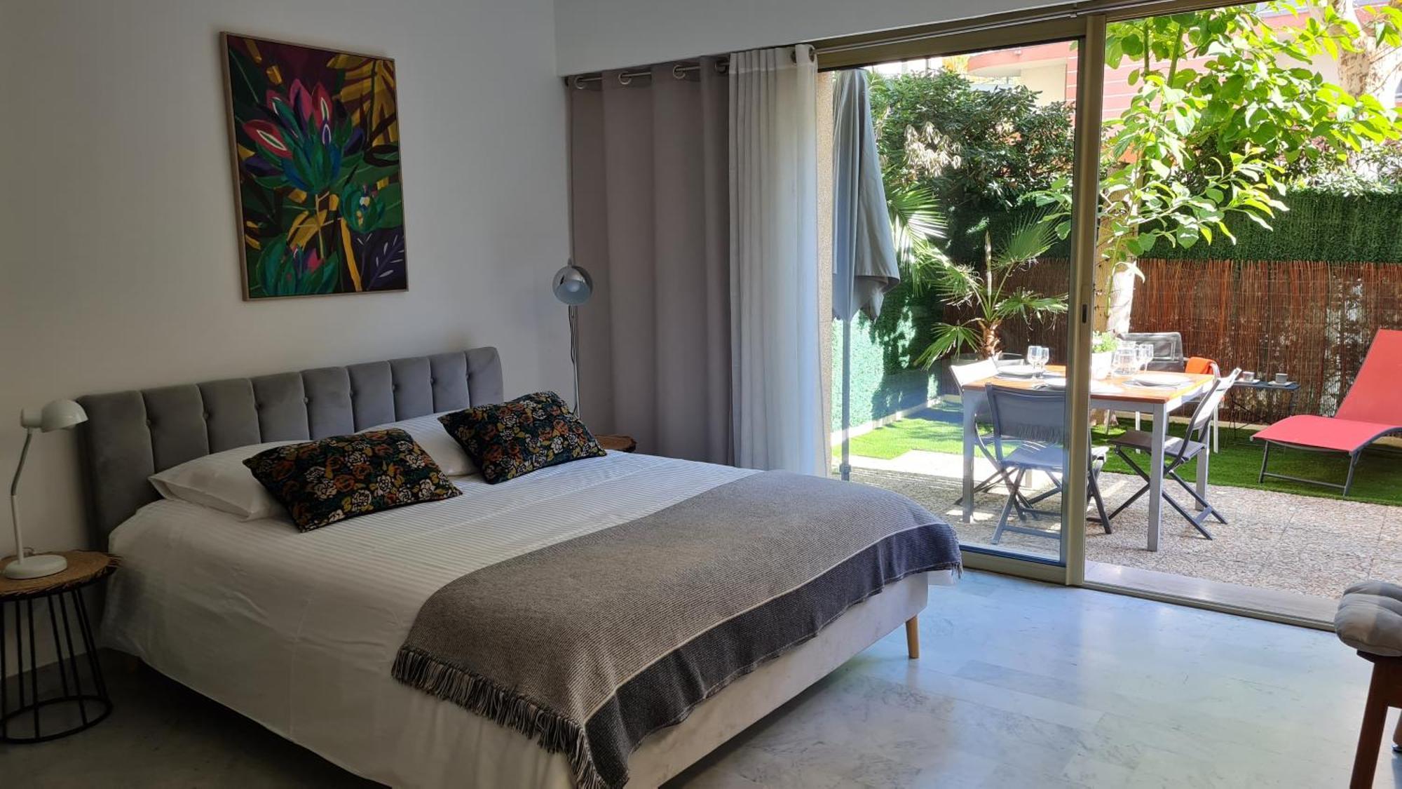 Studio Sun-Beach Avec Parking Et Jardin - 500M Des Plages De Juan Les Pins Antibes Luaran gambar