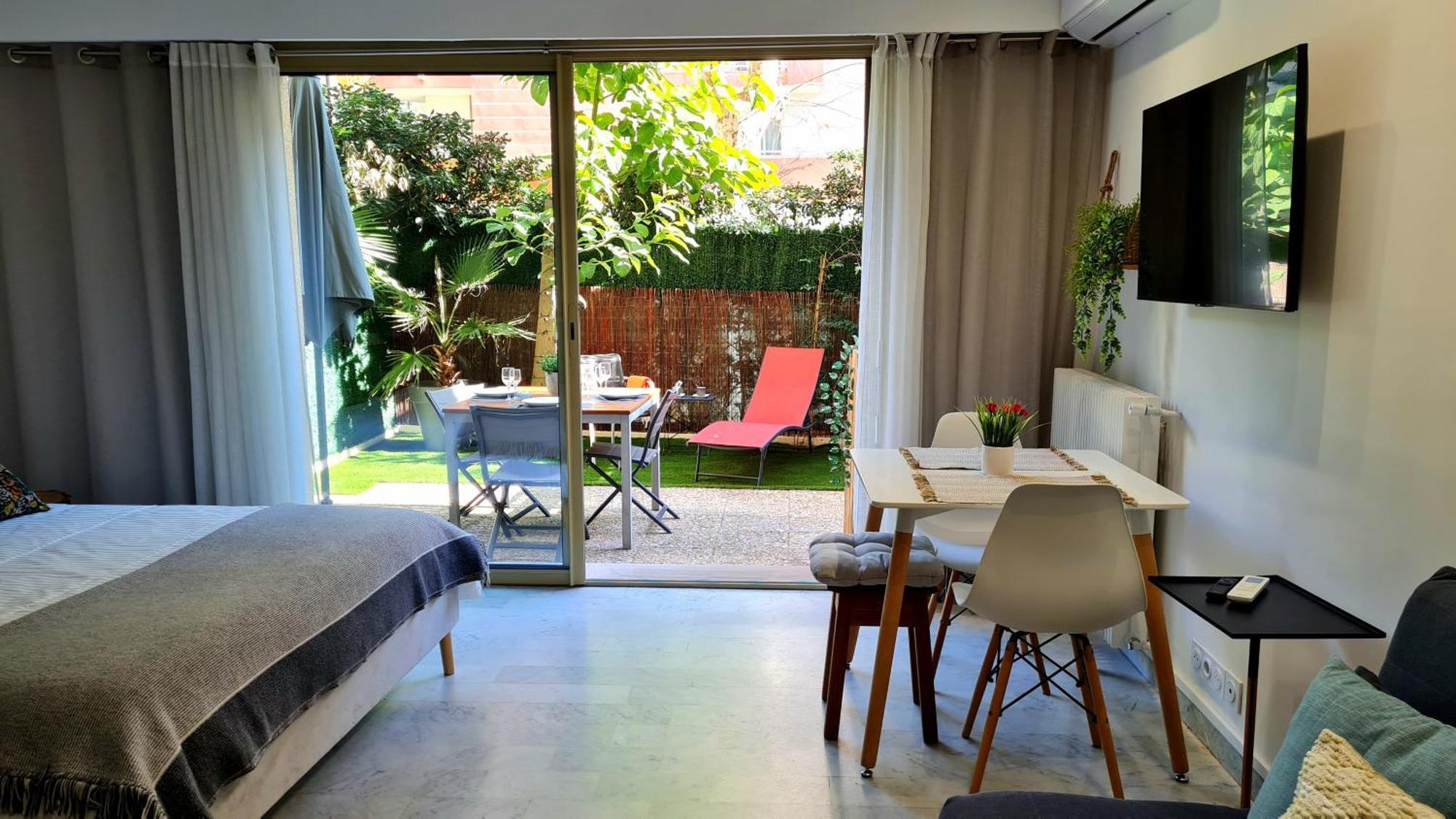 Studio Sun-Beach Avec Parking Et Jardin - 500M Des Plages De Juan Les Pins Antibes Luaran gambar
